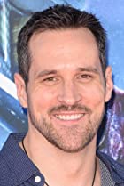 Travis Willingham Birthday, Height and zodiac sign