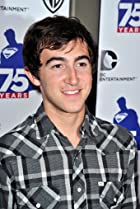 Vincent Martella Birthday, Height and zodiac sign