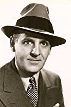 Walter Winchell Birthday, Height and zodiac sign