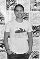 Carlos Valdes Birthday, Height and zodiac sign