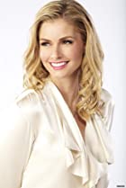 Brianna Brown Birthday, Height and zodiac sign
