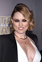Clare Grant Birthday, Height and zodiac sign