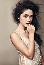 Isabelle Fuhrman Birthday, Height and zodiac sign