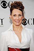 Laurie Metcalf Birthday, Height and zodiac sign