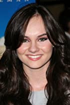 Madeline Carroll Birthday, Height and zodiac sign