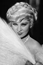 Mae West Birthday, Height and zodiac sign