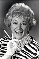 Phyllis Diller Birthday, Height and zodiac sign