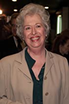 Polly Holliday Birthday, Height and zodiac sign