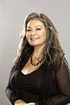 Roseanne Barr Birthday, Height and zodiac sign