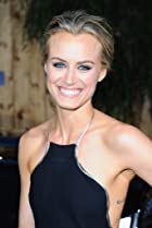 Taylor Schilling Birthday, Height and zodiac sign