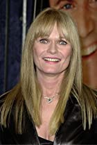 Valerie Perrine Birthday, Height and zodiac sign