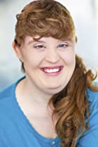 Jamie Brewer Birthday, Height and zodiac sign