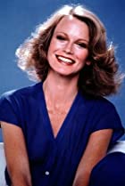 Shelley Hack Birthday, Height and zodiac sign