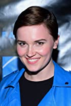 Veronica Roth Birthday, Height and zodiac sign
