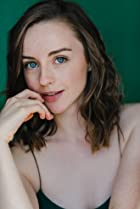 Kacey Rohl Birthday, Height and zodiac sign