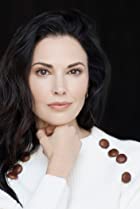 Laura Mennell Birthday, Height and zodiac sign