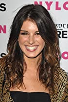 Shenae Grimes-Beech Birthday, Height and zodiac sign